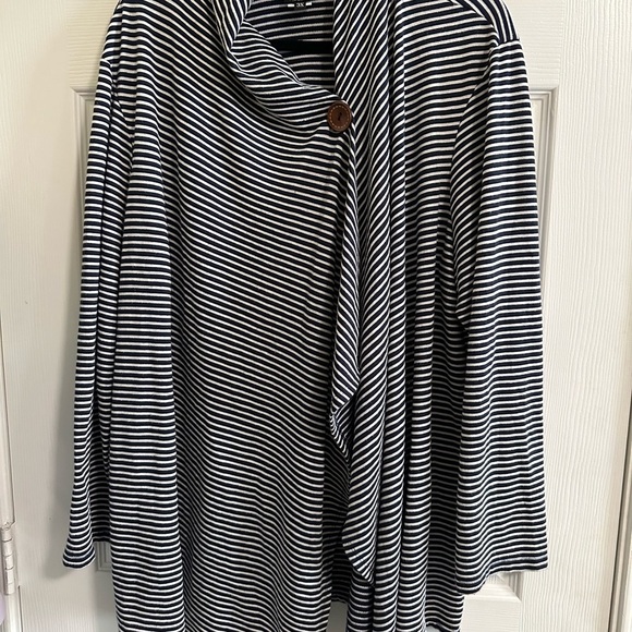 bobeau Tops - Bobeau Women’s Striped 1 Button Soft Cardigan Size: 3X